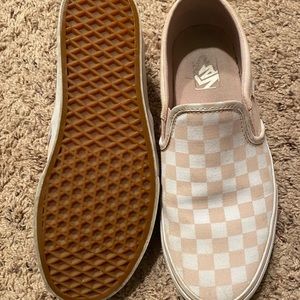 light pink/white Vans